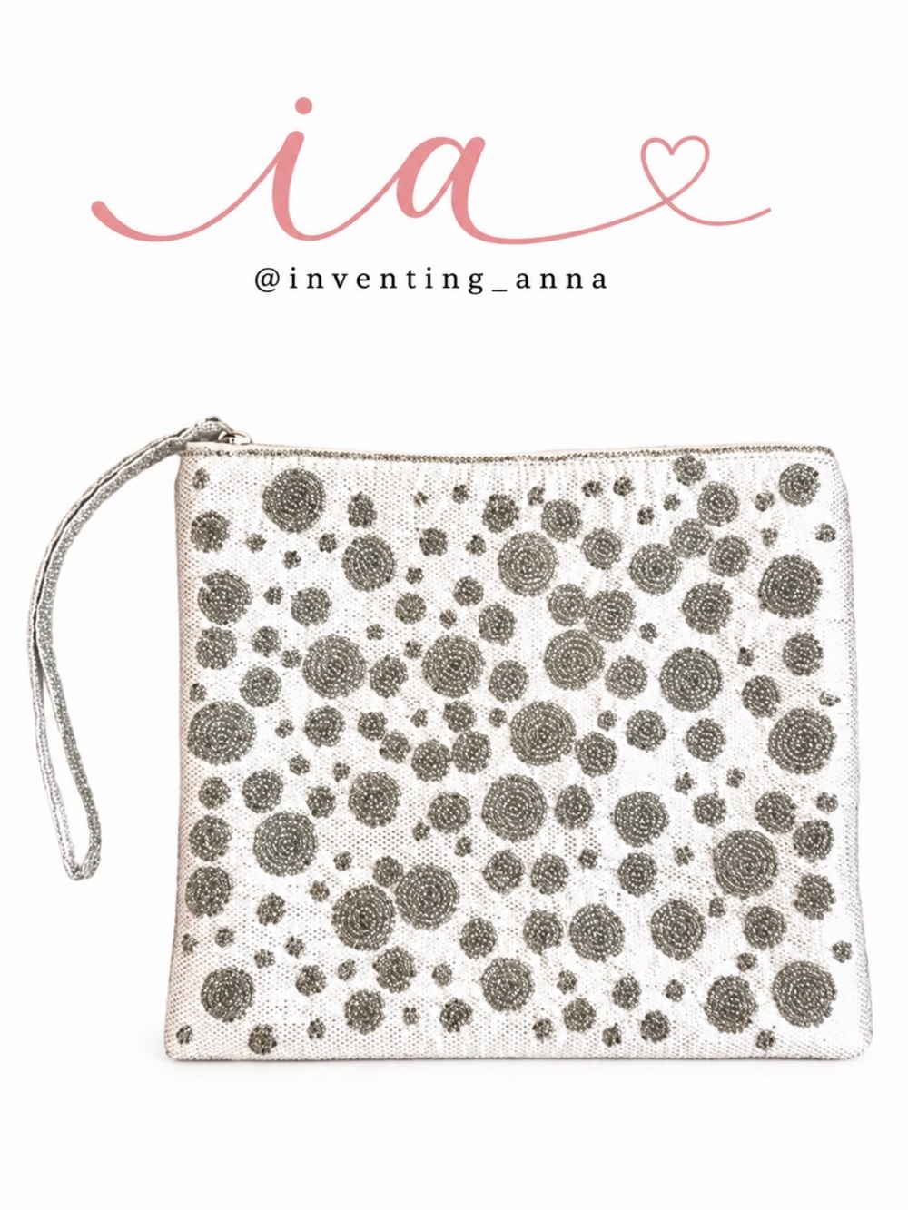 Off-White Silver Circular Beaded Design Wristlet/Clutch Bag w/Ivory Lining